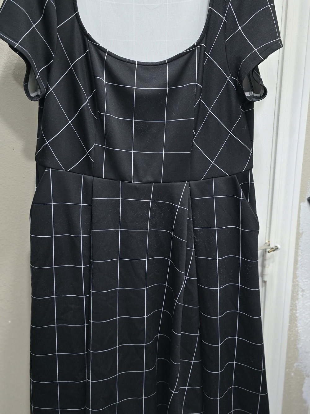torrid Black Windowpane Midi Dress